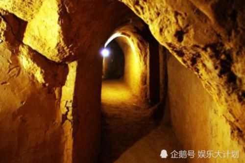 千年古堡！古堡地下有国内罕见的古代军事遗址，保存完好