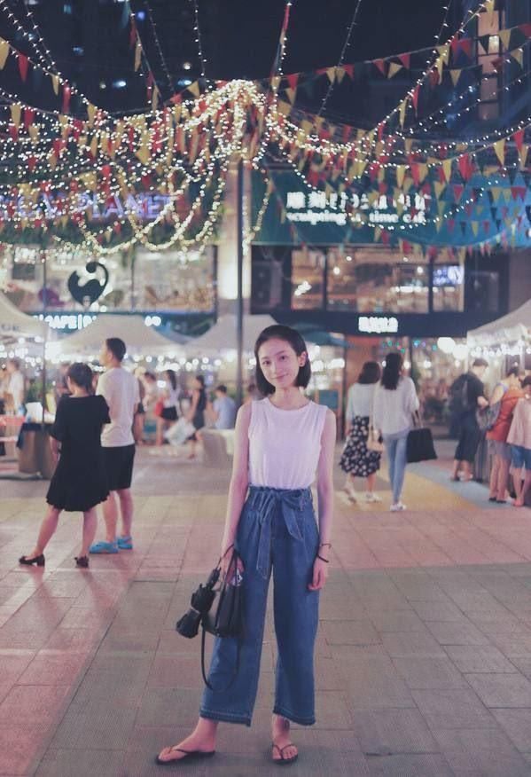 “明玉”姜梓新双腿“细如牙签”，网友:像孩子腿，还没我胳膊粗