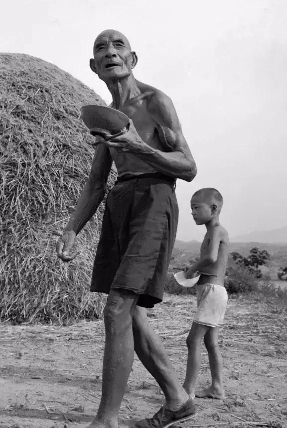  [照片]在义门,一组农村30年前吃饭的老照片!看完莫名感伤!