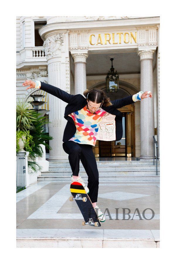 古驰  2019早春男士系列Lookbook:米开理心中的浮华世界!