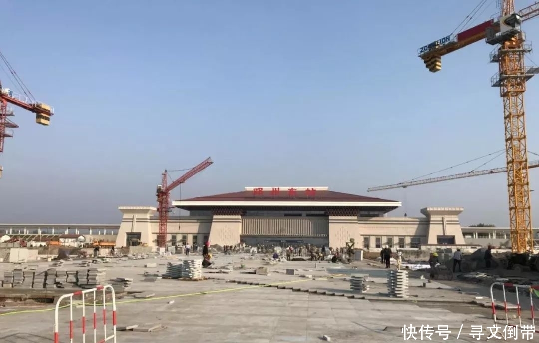  新路|实拍郑万高铁邓州东站！