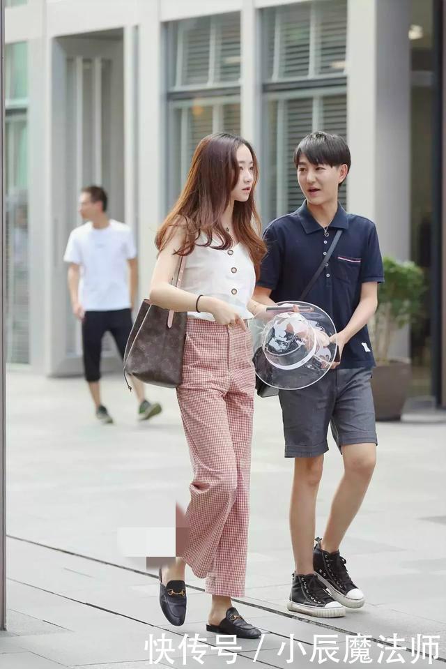 「位小姐姐」街拍:不要被束缚, 要做最自由的自己