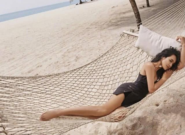 朱丹产后身材恢复超夸张，性感写真曝光，身材火辣堪比一线超模