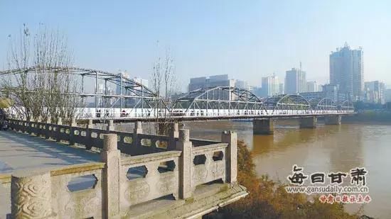 不到7小时！成都到兰州明天起可以坐动车啦，吃耍攻略提前get！