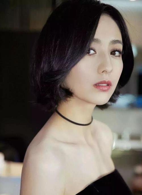 你的发型已经out了，2018流行这4款短发！