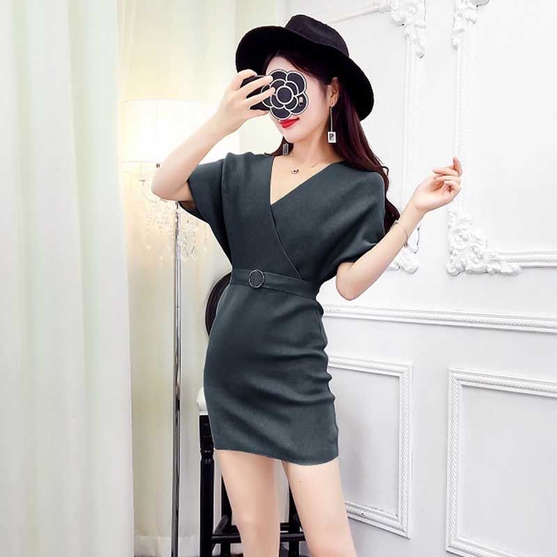 现在的裙子真是越来越好看，一款长裙尽显你的美