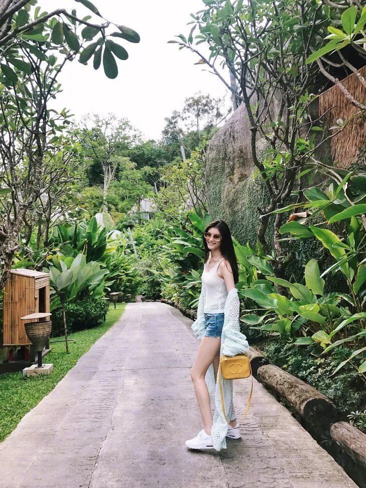 时髦办 | 何穗好爱印花，可一点不俗