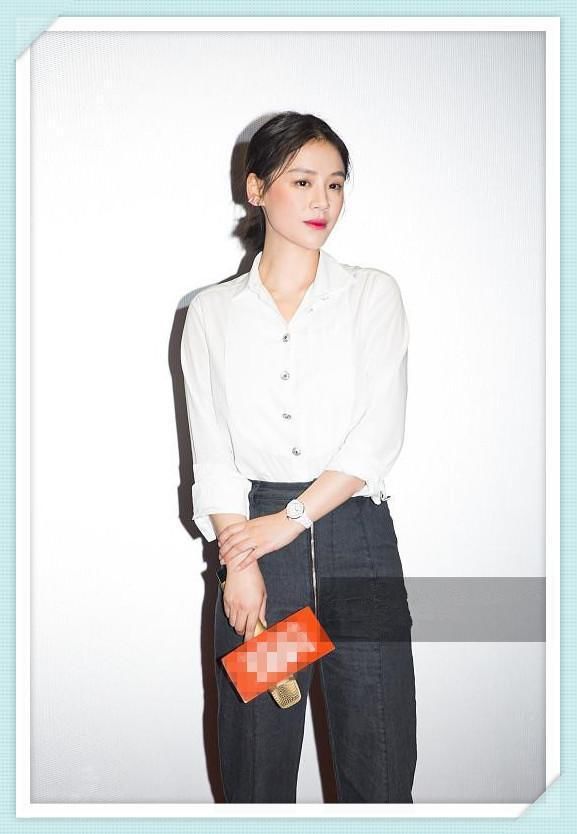 马思纯又瘦了？直筒裤硬是穿成了阔腿裤，网友：欧豪看了要心疼死