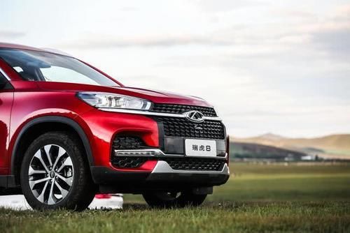 这是由中国军人修建成的英雄之路，全程五百多公里——独库公路