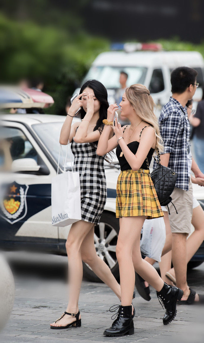成都街拍，身材好颜值高穿什么都好看