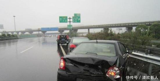 高速上突然大暴雨怎么办老司机都用这几招，关键时刻能保命！