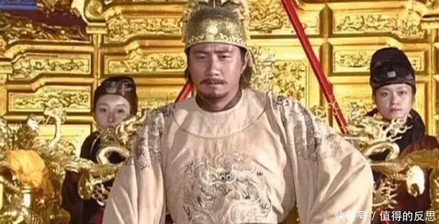  『暴露』朱元璋带犬子去拜师，老师不听话能打吗朱元璋回答4字暴露心机！