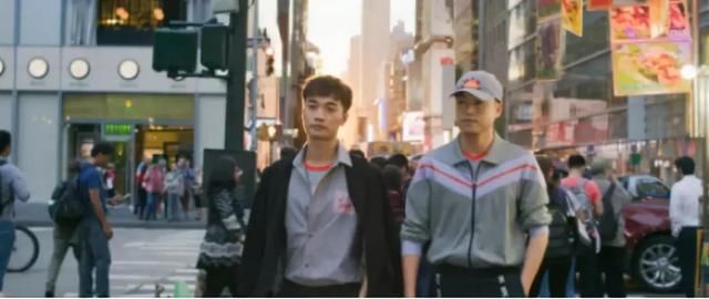 吃肯德基还能拥有安娜苏设计的“小苏包”？这波操作我服！