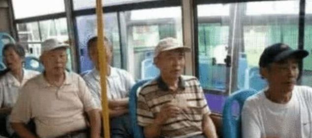 取消老年公交卡呼声越来越多，理由很现实