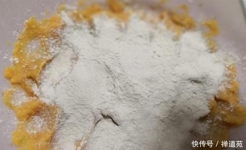 『草鱼』专供鲤鱼和草鱼的自制饵料,让你钓50斤的鱼获和玩一样