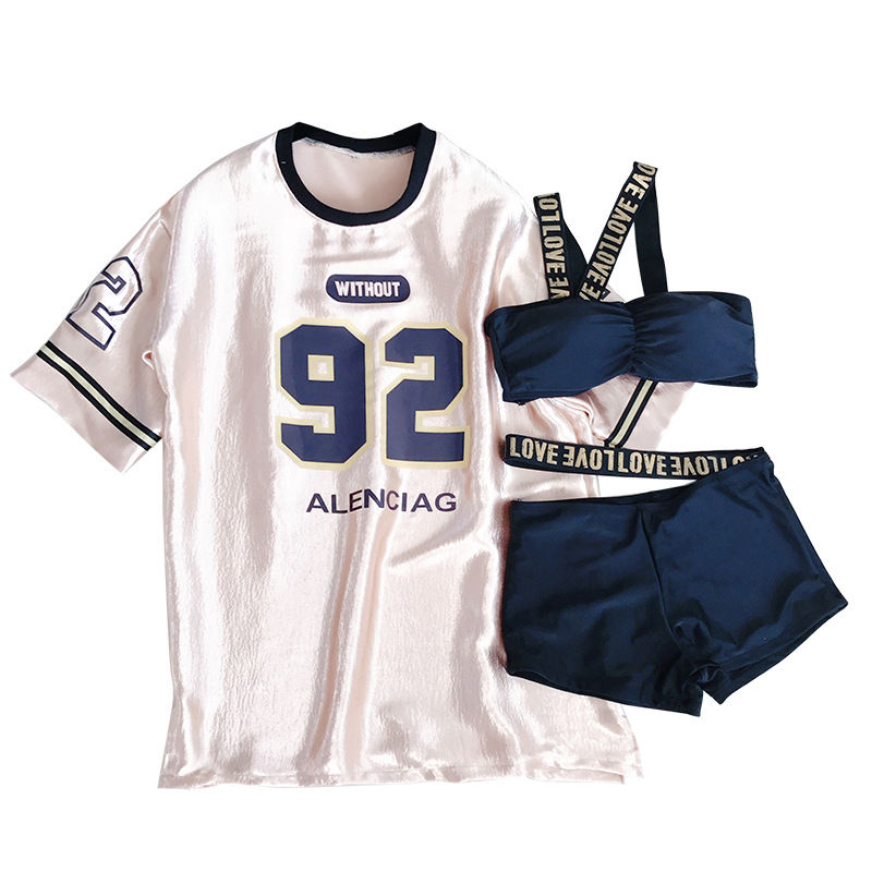 穿比基尼也太开放了，保守女人可以学下图这样穿，显高很清凉