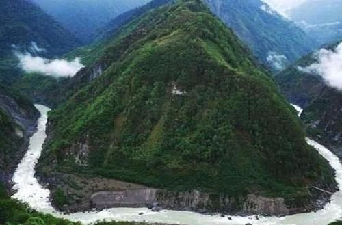 全球最“深”的大峡谷，深度6000米，底部恍若远古时代！