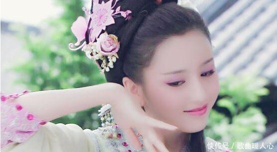 #丢弃#此女出生就被丢弃,但三天都没死,长大后倾国倾城,成了一代艳后!