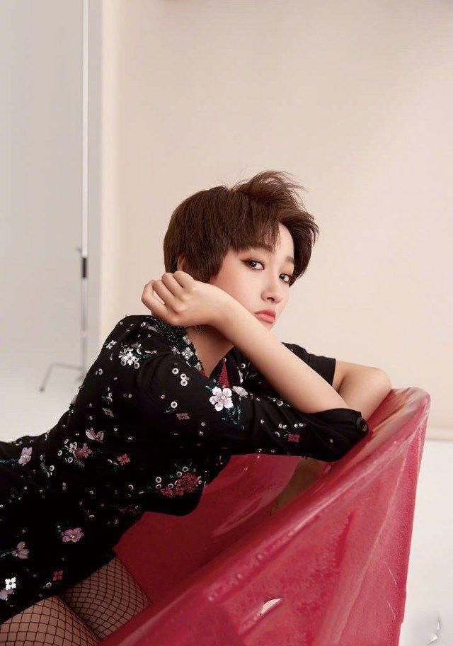 女星尝试短发，热巴彰显男孩气，范冰冰高贵十足，唯独她画风突变