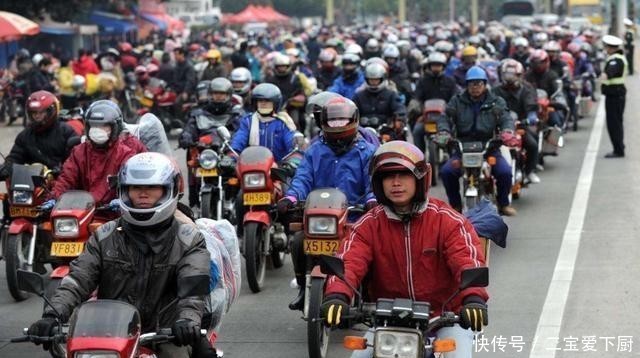  「养老金」国家对农村4类人提供养老补助，持证一个月领上千元，