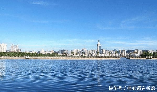 中国最美海滨城市，并非三亚，而是浪漫的它猜对没