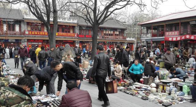 北京最大的旧货市场，有人“捡漏”日赚几十万，导游：专骗外行人