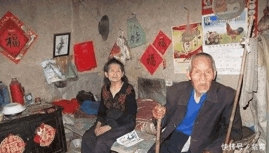  低保|11月起, 国家给这4类人每年发4300元, 只需要“证明身份”