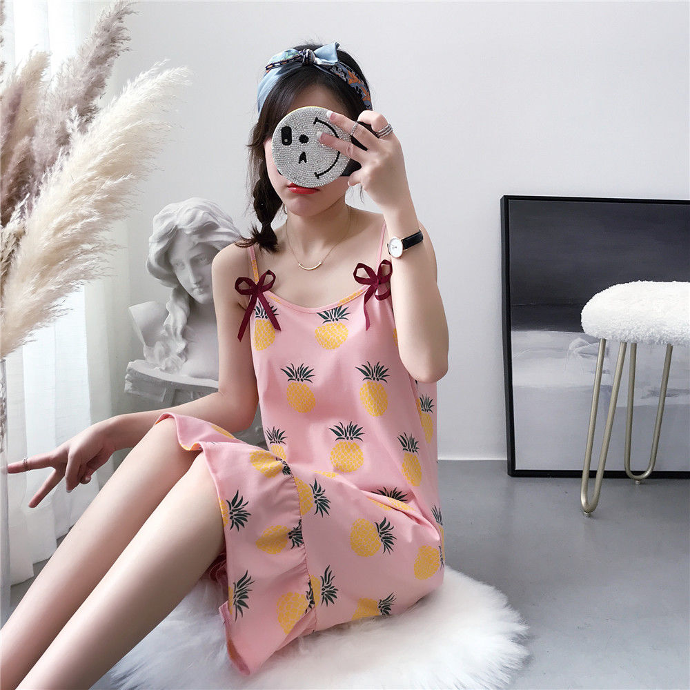 谁说女人在家不好看?瞧瞧她们怎么穿的，性感多姿身材傲人