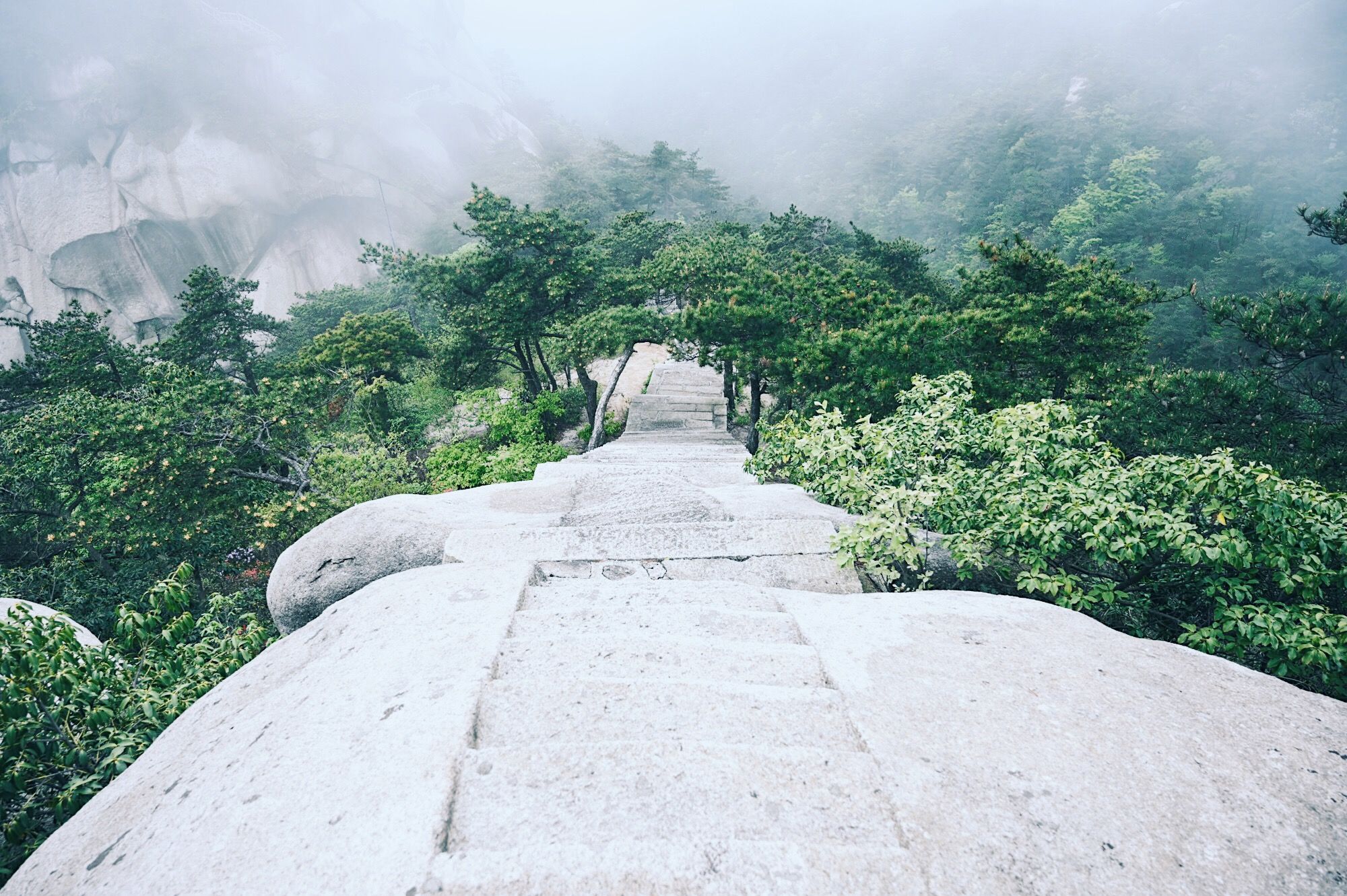 走进北纬30°的天柱山，一处风光秀丽又神秘的地方