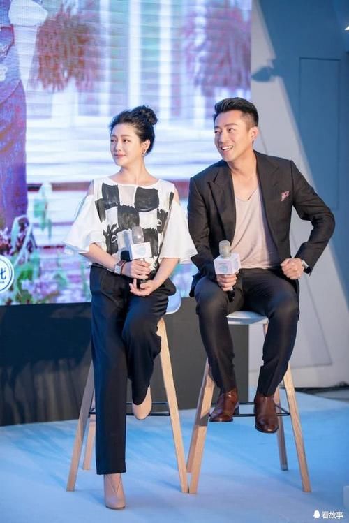 瘦了的大S美回颜值巅峰期,穿45岁衣服却嫩成25岁,老公也变帅了