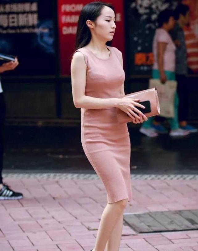 巧穿搭人人都能穿出大气场