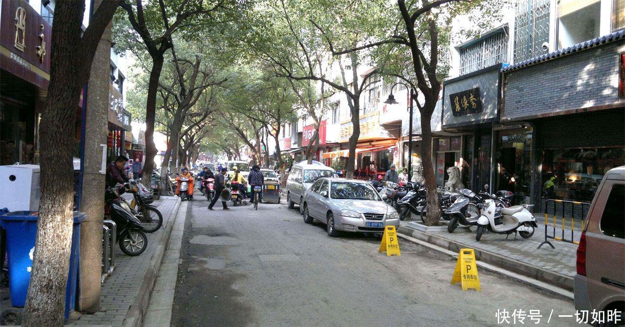 江苏最发达的城市，GDP近2万亿，但市区却没高楼，至今也无机场