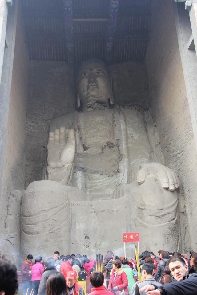 河南最有名的3尊大佛：有个斥资12亿元兴建，堪称“世界之最”！