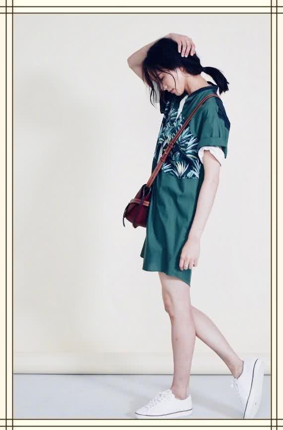 张钧甯真敢穿！胸前只用一条布遮住重点，网友：我还以为是马赛克