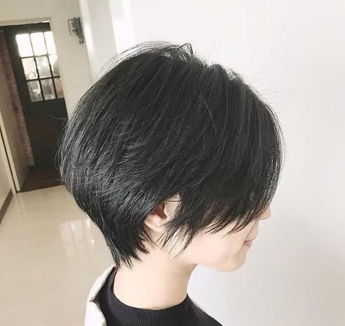  『女生』今年流行的女生短发发型，选一款就剪了吧，剪了就变美