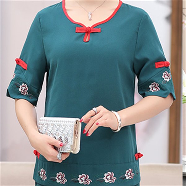 哇!今年流行的妈妈装太美了，显瘦显档次，忍不住给59岁婆婆买