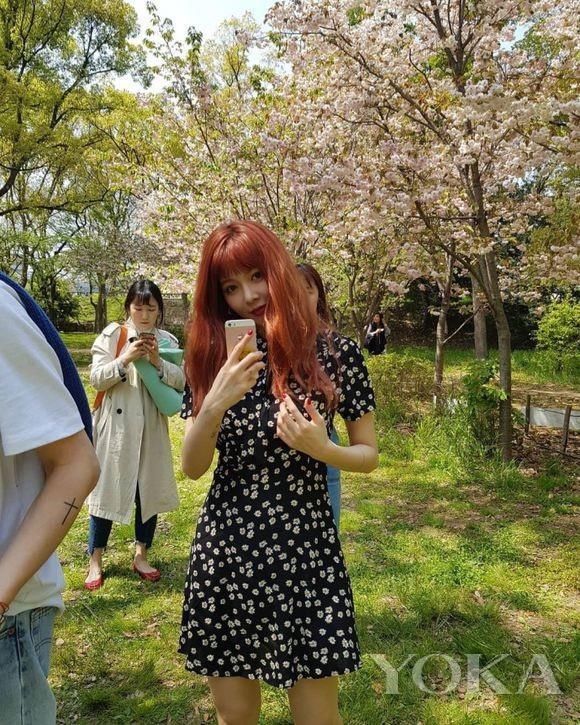 帅气性感女神泫雅 解锁夏日清凉穿搭