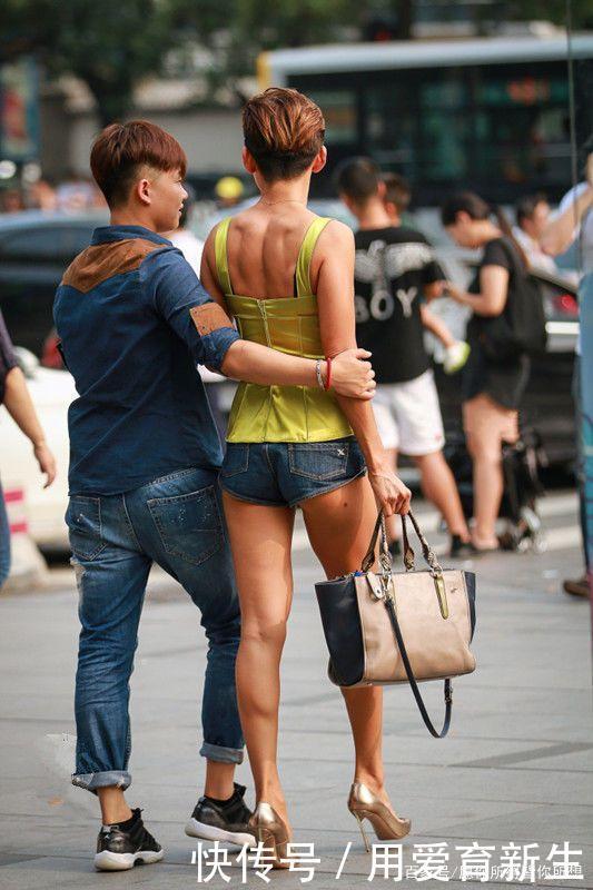 【绝不】街拍就算与全世界为敌,我也绝不委屈自己