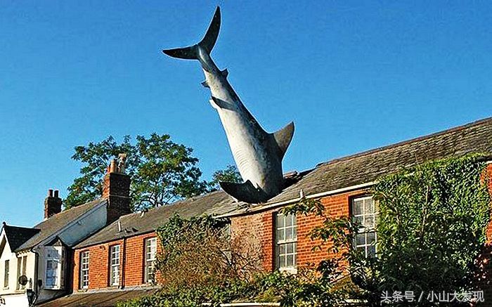 14处你没见过的景观“上帝之眼，鲨鱼砸屋顶，如来神掌”壮观!