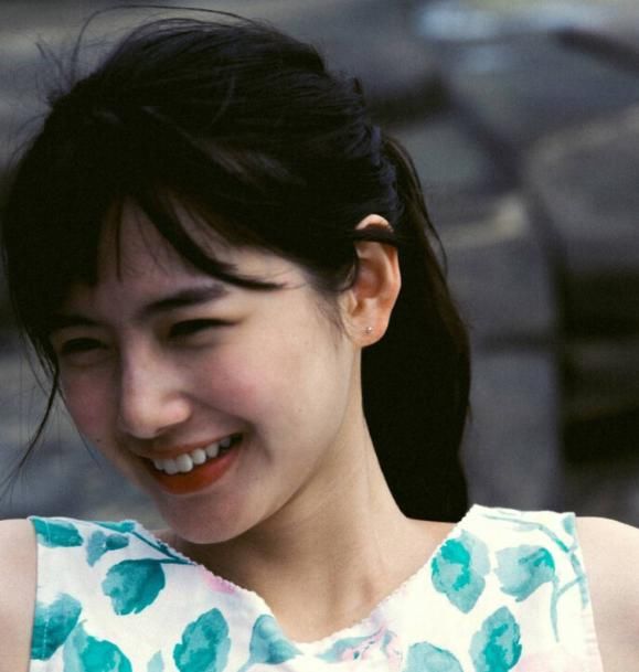  『脸上』脸上若有这3点特征的女生，八成是大众脸，自认为好看其实没人看