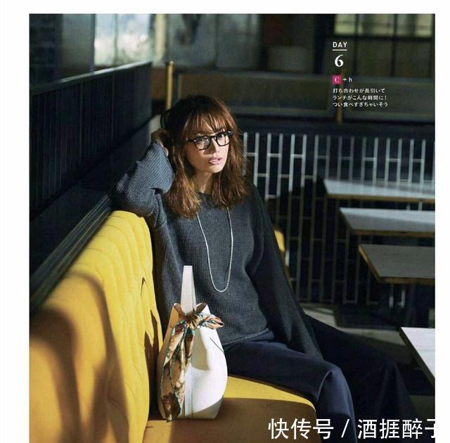  [竟然]针织衫春天怎么穿？看似不起眼的几种穿搭方案，竟然如此美丽