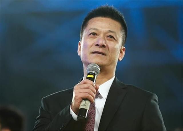 为什么权健和天狮都选在天津？网友：束昱辉和李金元都是天津人？