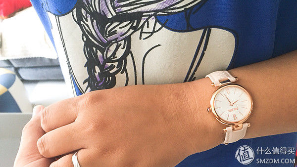 礼物秀 篇一:送给自家女王的七夕结婚纪念日玫瑰金-Folli Follie