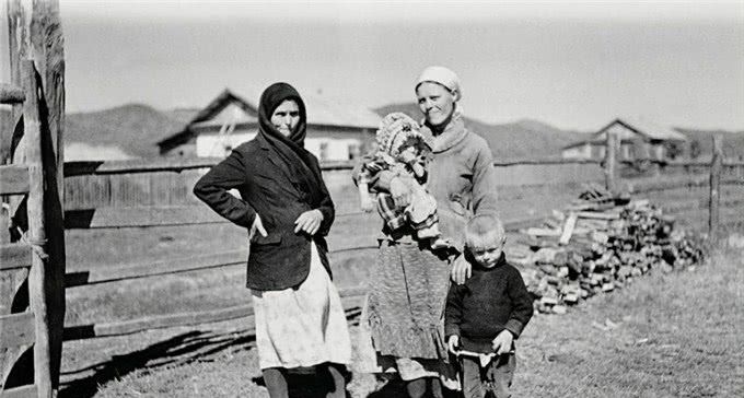  #我国#1930年代生活在我国东北的俄罗斯农民的真实生活情景