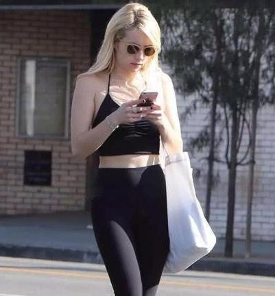 百搭又修身的时尚利器，打底裤让你的美无处可藏！