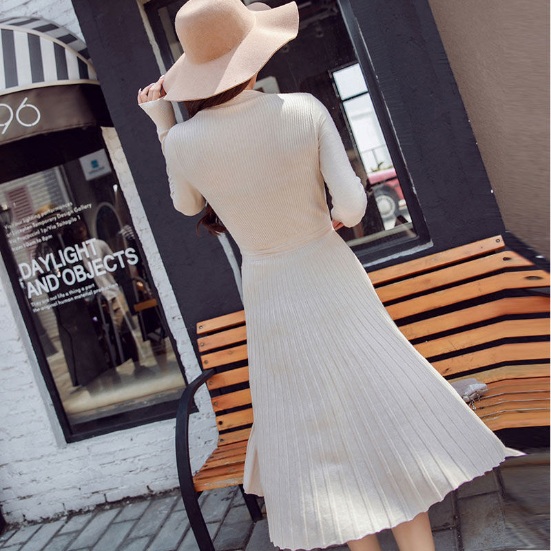 立秋,令你怦然心动的连衣裙+裸鞋靴子,高贵优雅,美得不可一世