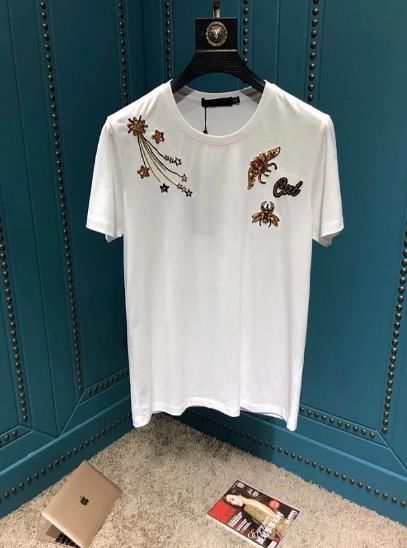 阿玛尼，汤姆布朗新款短袖T桖，别具一格设计，上身让你与众不同