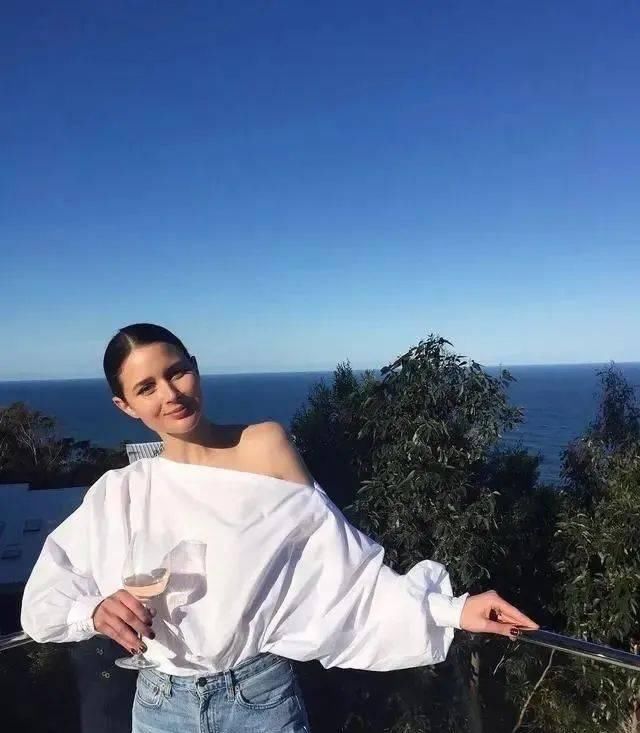  「衬衫」基础衬衫怎么穿更撩人？