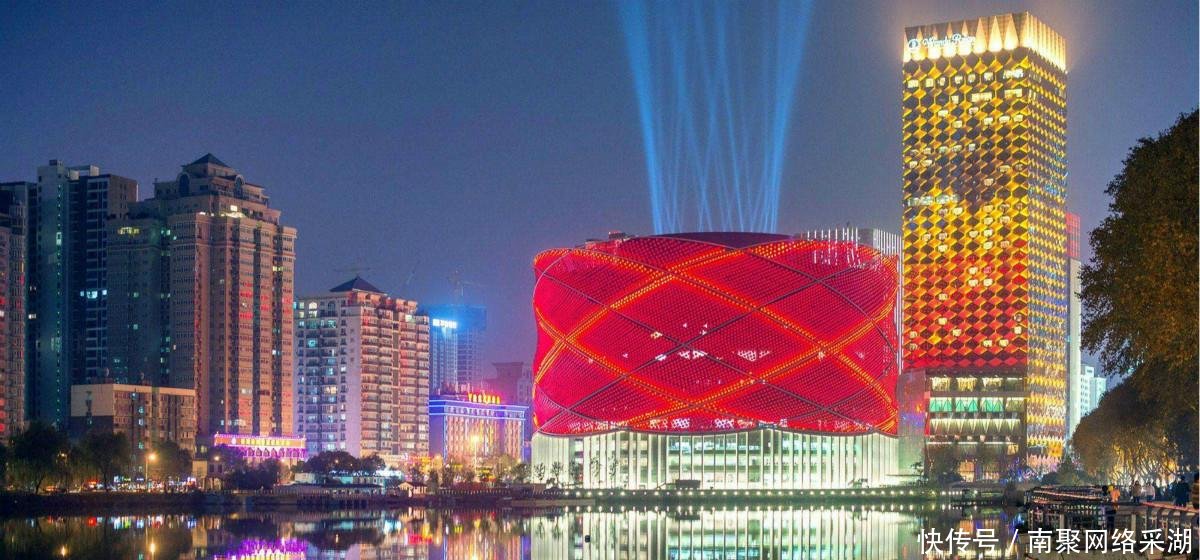 为什么越是临近武汉的城市, 反而越落后