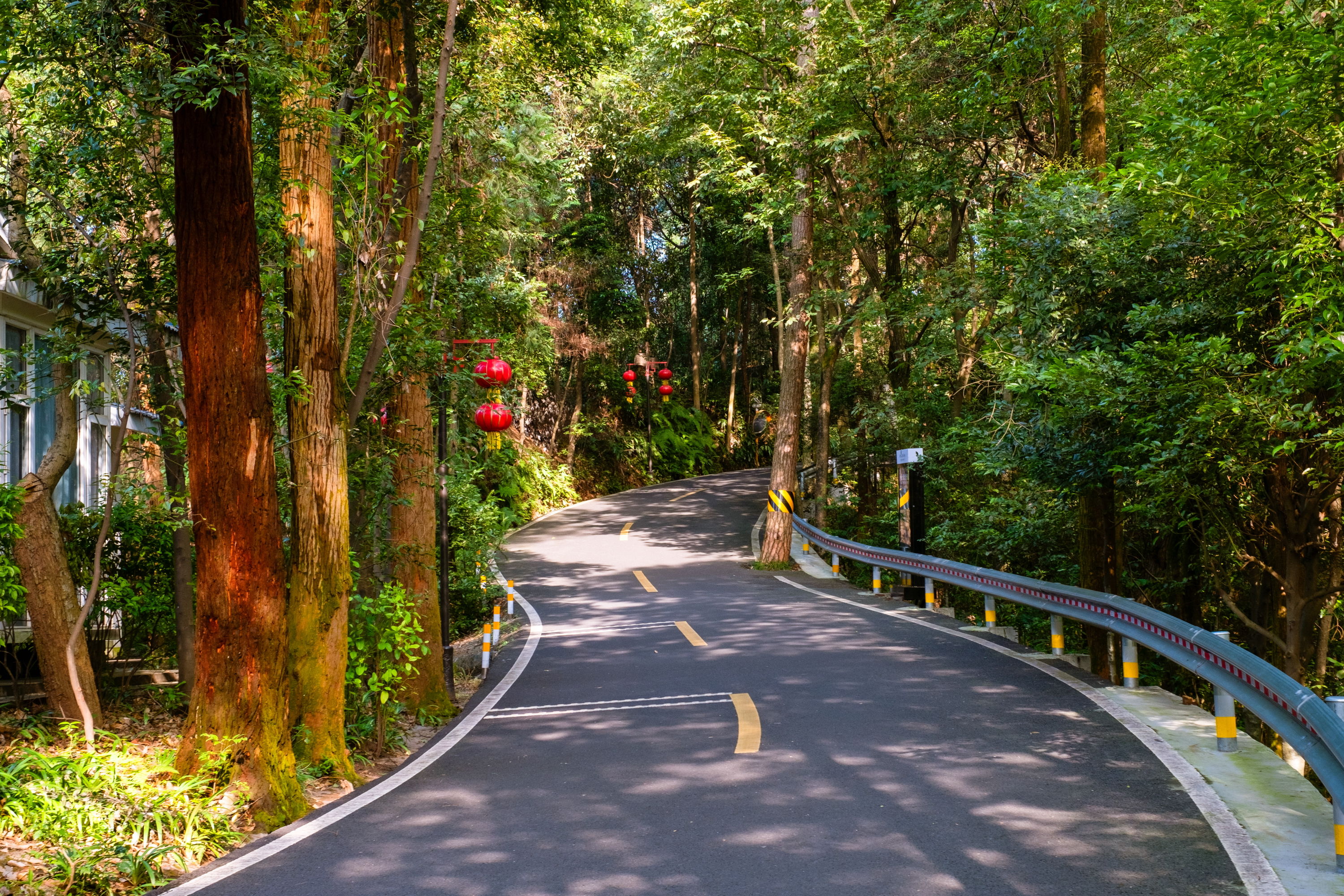 成都出发，周末打卡峨眉山温泉。